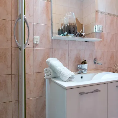 Apartment Ikar Podstrana